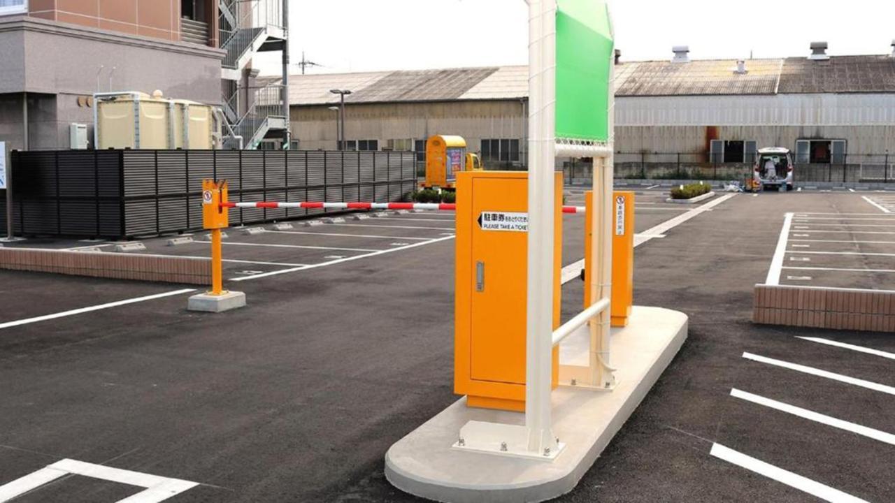 Toyoko Inn Gumma Isesaki Ekimae Buitenkant foto