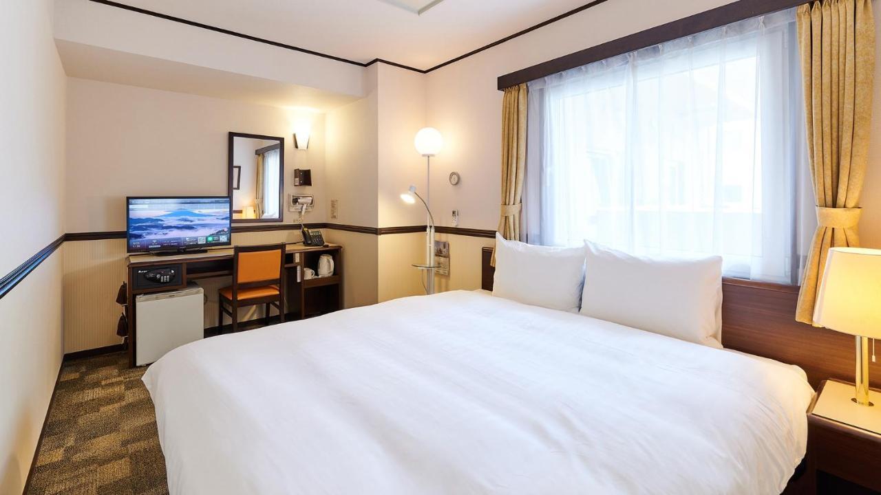 Toyoko Inn Gumma Isesaki Ekimae Buitenkant foto